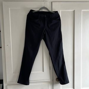 Lululemon ABC pant (regular fit)